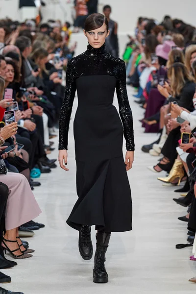 Look 7